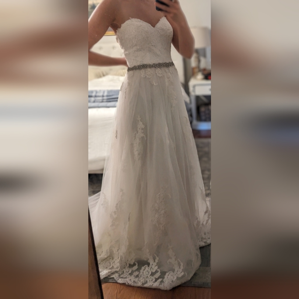 Lace Sweetheart Wedding dress